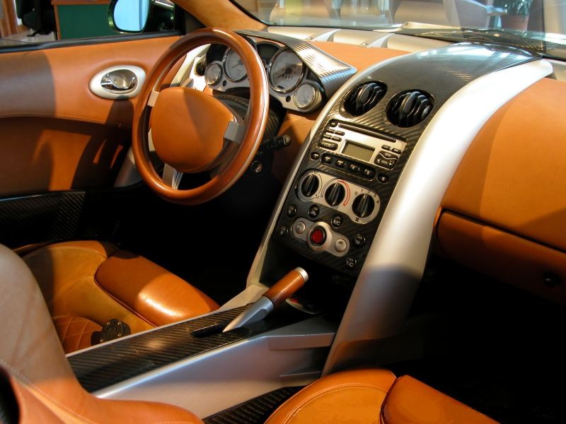 P Vantage Interior 1.jpg