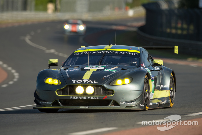 lemans-24-hours-of-le-mans-2017-97-aston-martin-racing-aston-martin-vantage-darren-turner.jpg